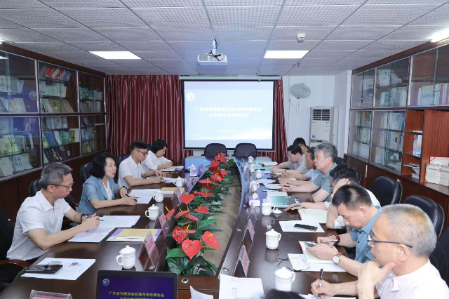 省作协调研组到惠州调研文学工作