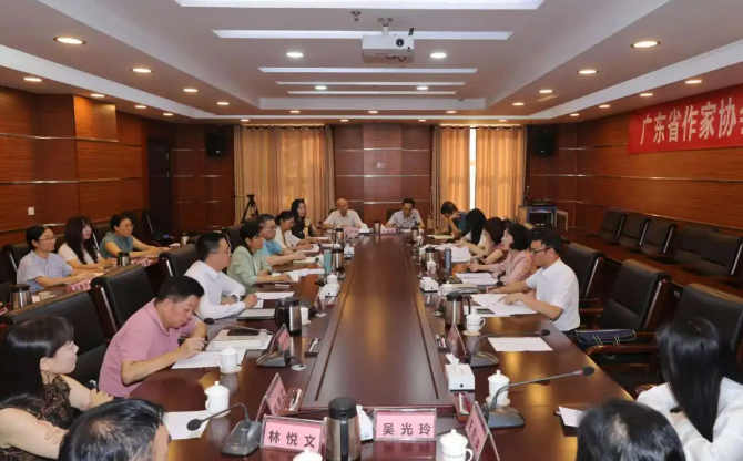 省作协调研组赴揭阳调研文学工作 勇立“潮头”竞胜百舸争流的文学赛道