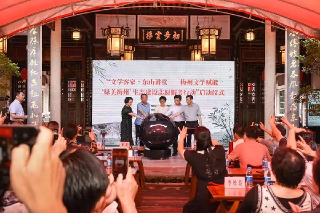 1697920217_副本.jpg